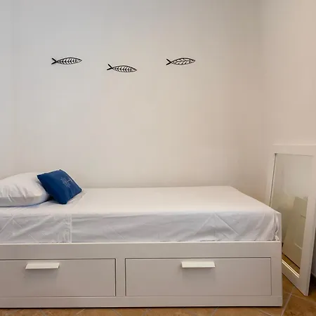 Luxury House Center
